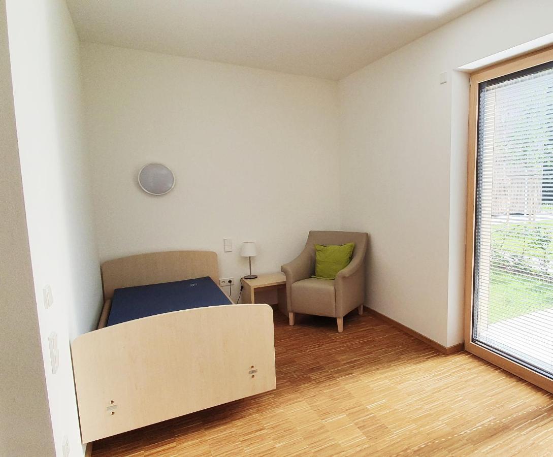 אובריאד Barrierefreies Apartment Ursulinenhof מראה חיצוני תמונה